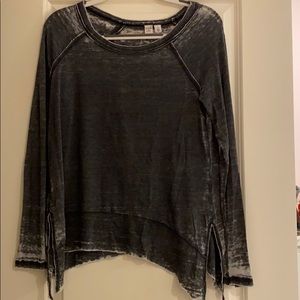 Melrose and Market long distressed top